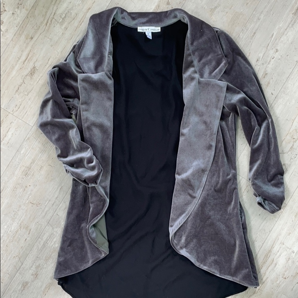 NEW Modern Blazer Style Top